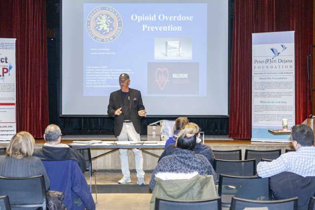 Website image from Legislator Delia DeRiggi-Whitton 2026 01 29 Narcan Training PWPL 9488 Peter Budraitis Photo
